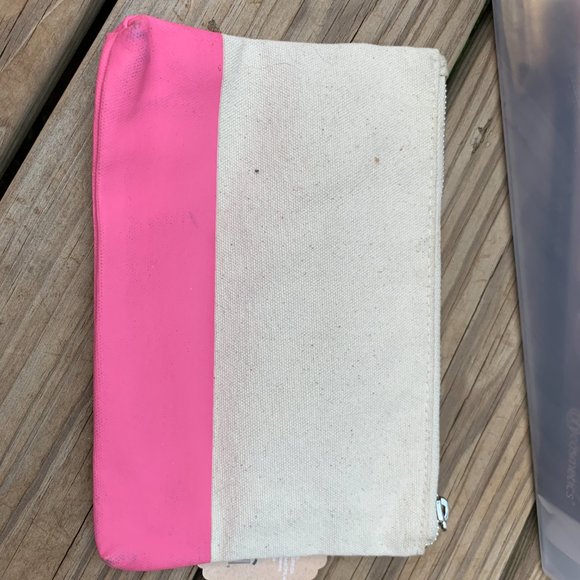 Canvas and Pink Bag - Picture 2 of 4